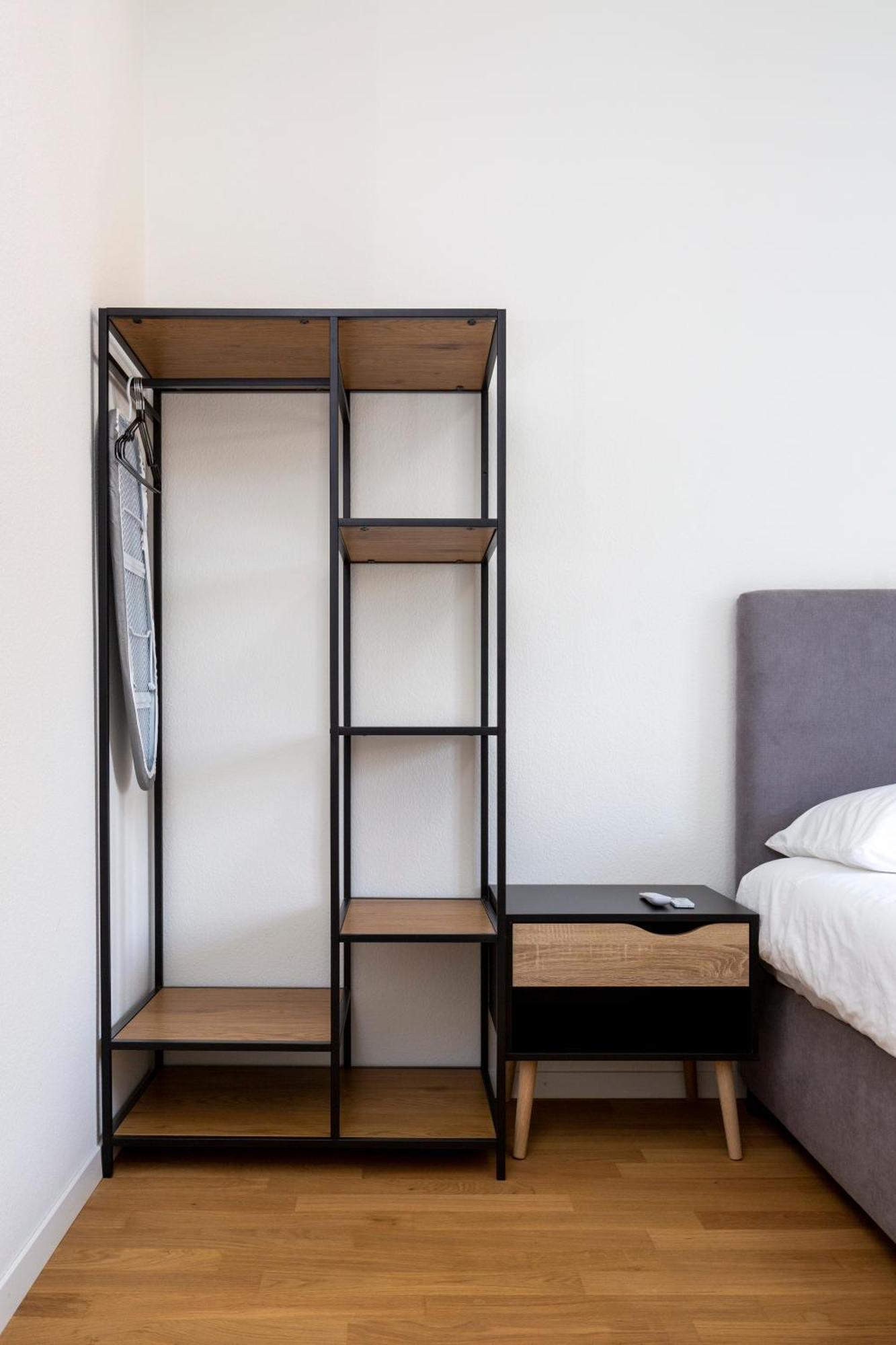 Kaya 3a - Downtown 2br With Balcony