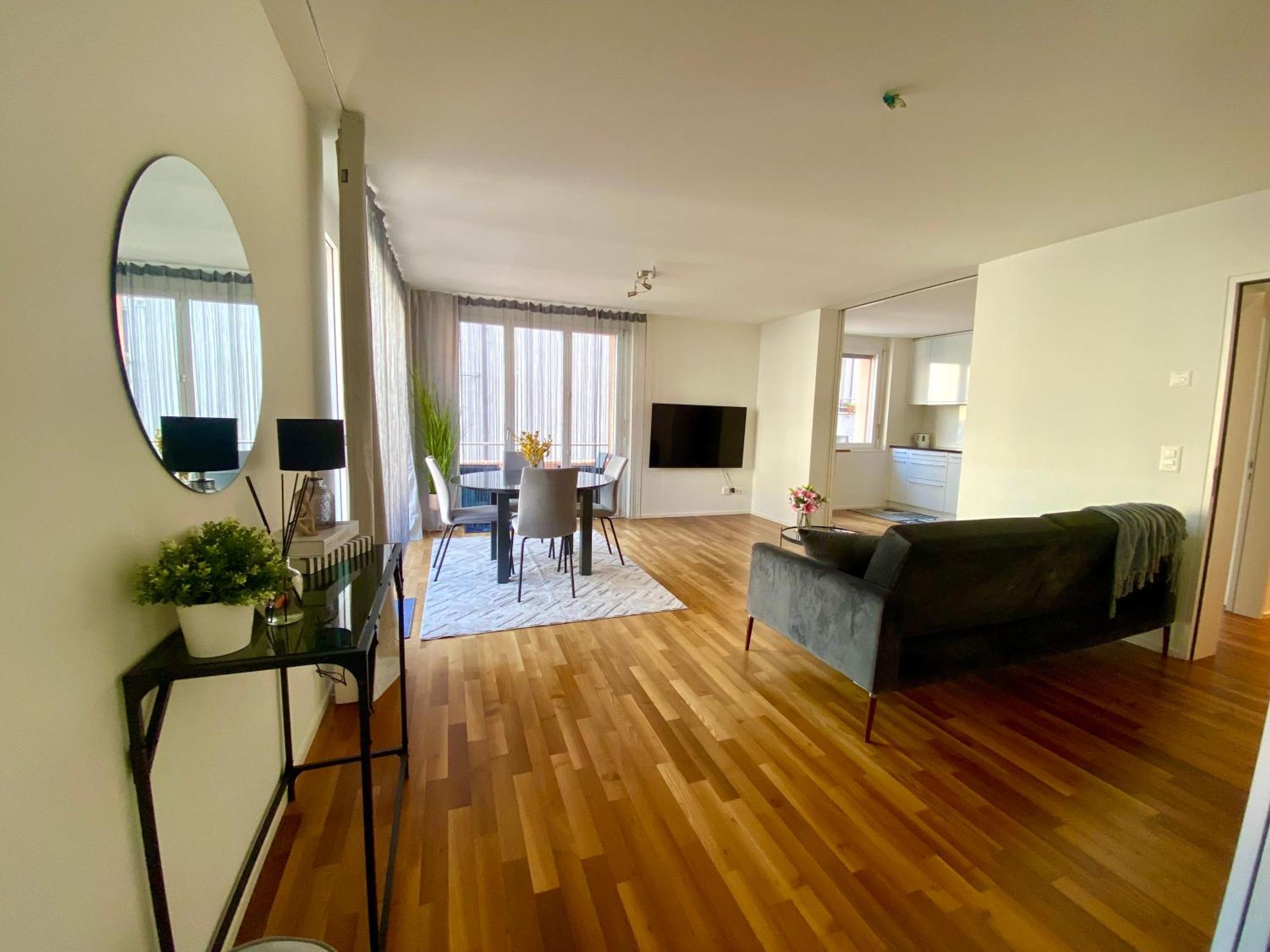 Apartment Views Am Schaffhauserplatz Zurich