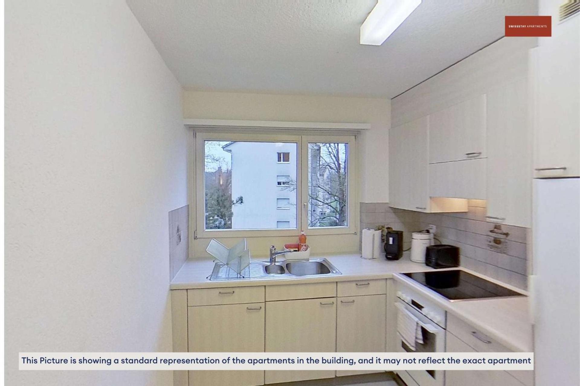Basic 3br Flat With Balcony In Apartment Zurich