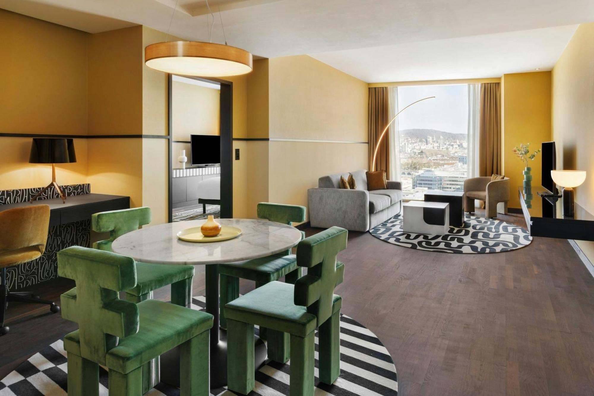 Renaissance Tower 5* Zurich