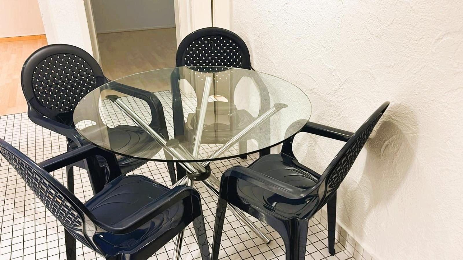 5-Bed Huge Flat In Zurich City - Schurgi - Self Checkin Apartment