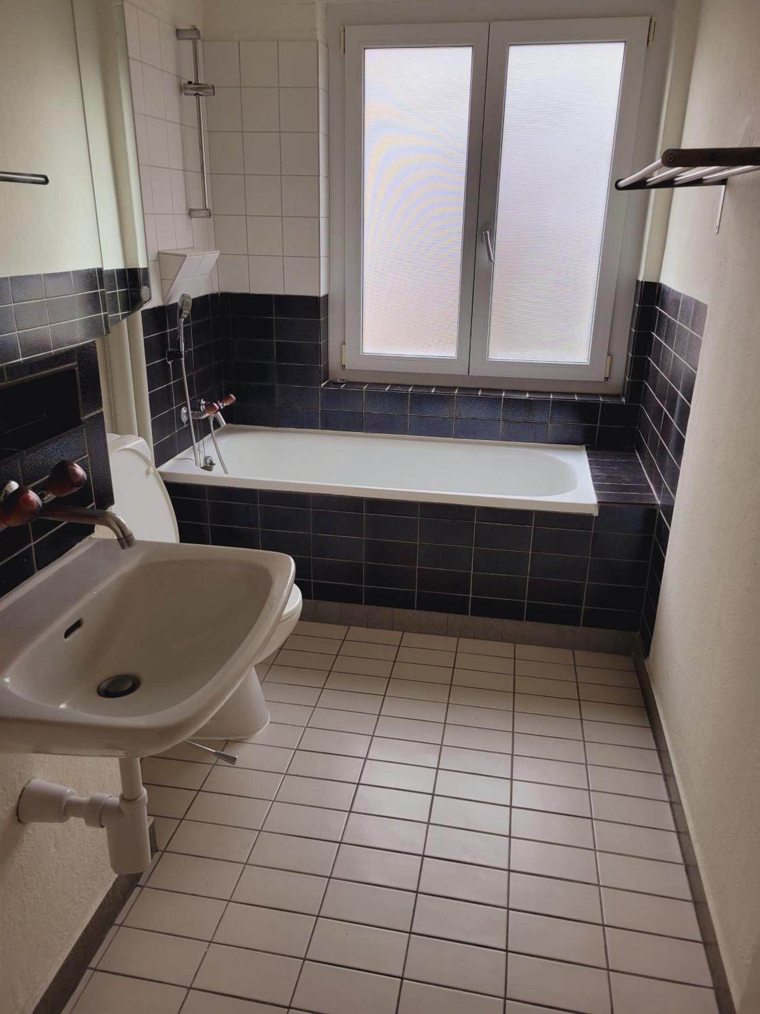 Apartment 5-Bed Huge Flat In Zurich City - Schurgi - Self Checkin *
