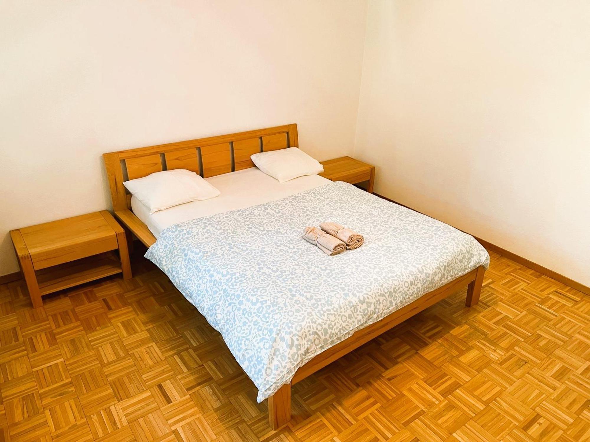 4 Flat - 3 Bedroom, Balcony With View Hwa5 Apartment *