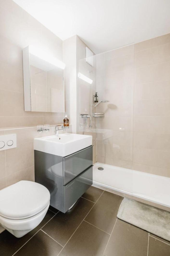 Brand New Downtown In Center With Balcony Hoh Anwand * Zurich