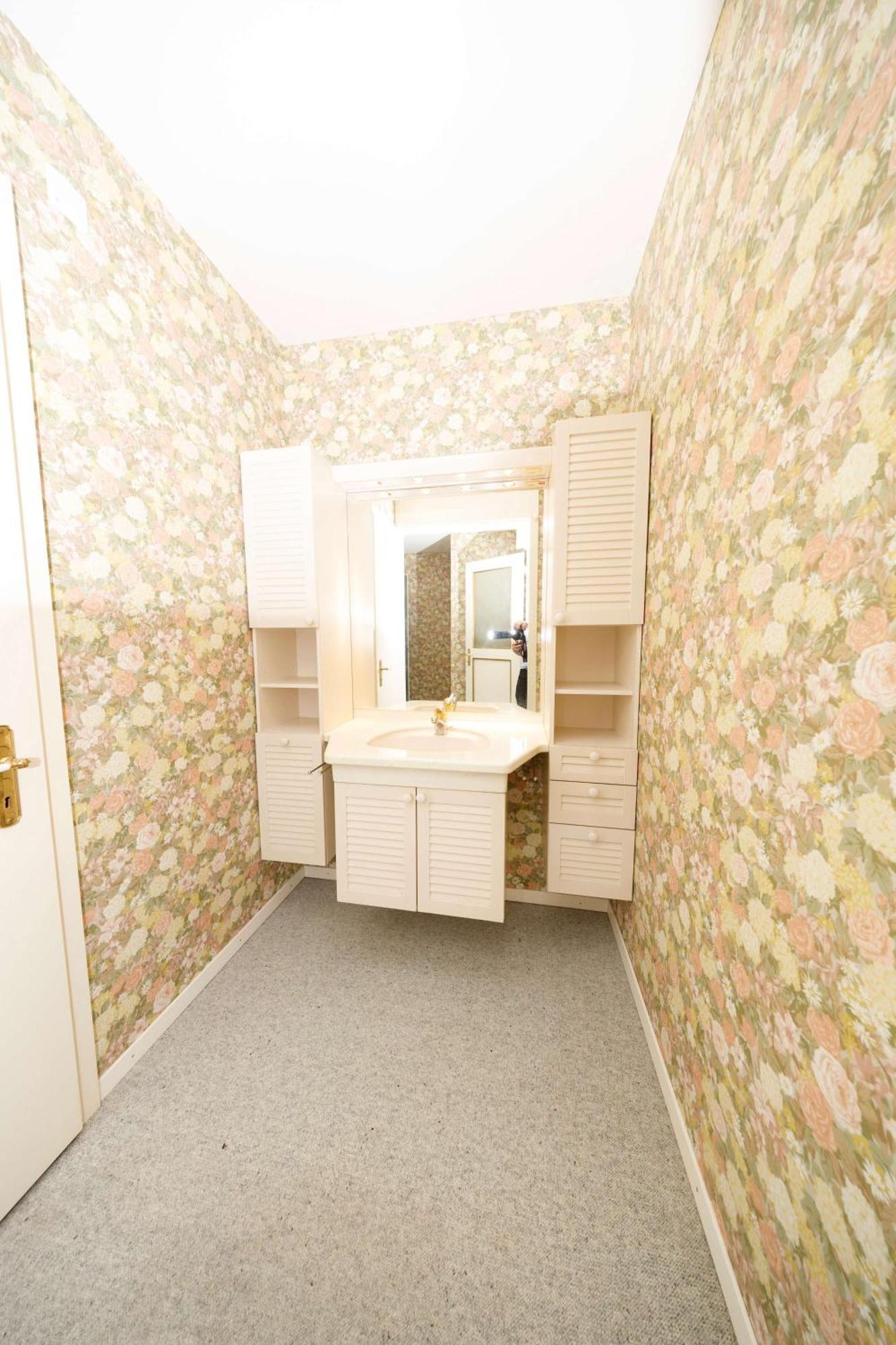 Basic & Cozy & Walkable Apartment *