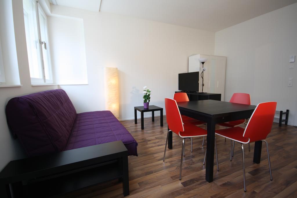 Hitrental Badenerstrasse * Zurich
