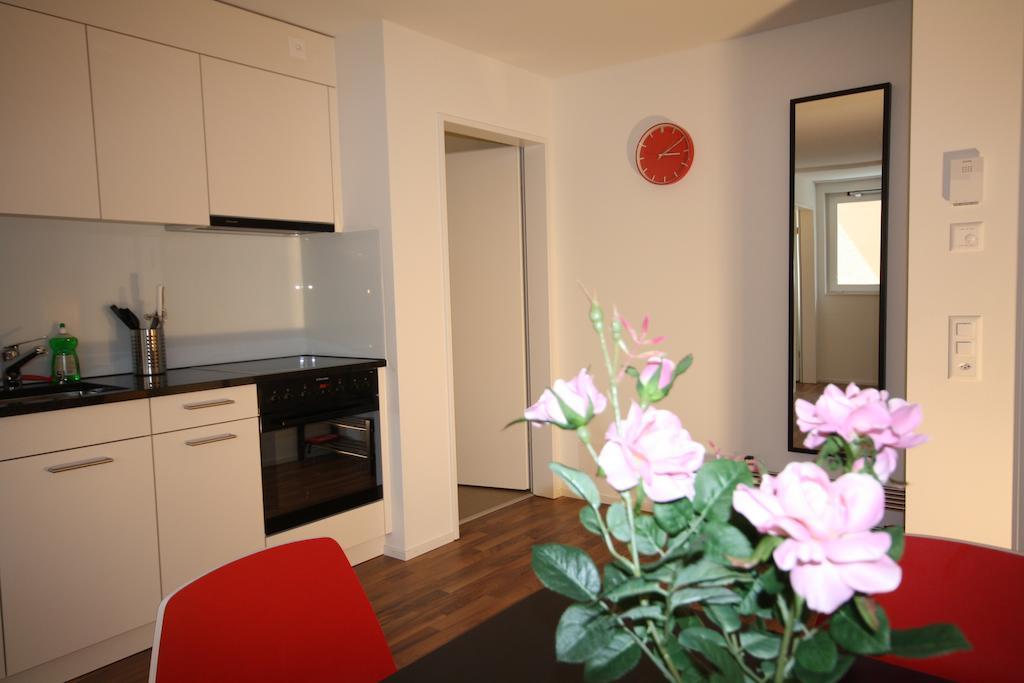 Hitrental Badenerstrasse Apartment Zurich