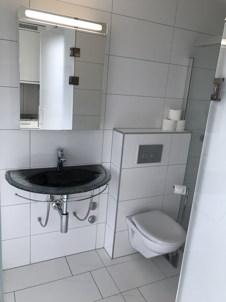 Iq130 3* Zurich