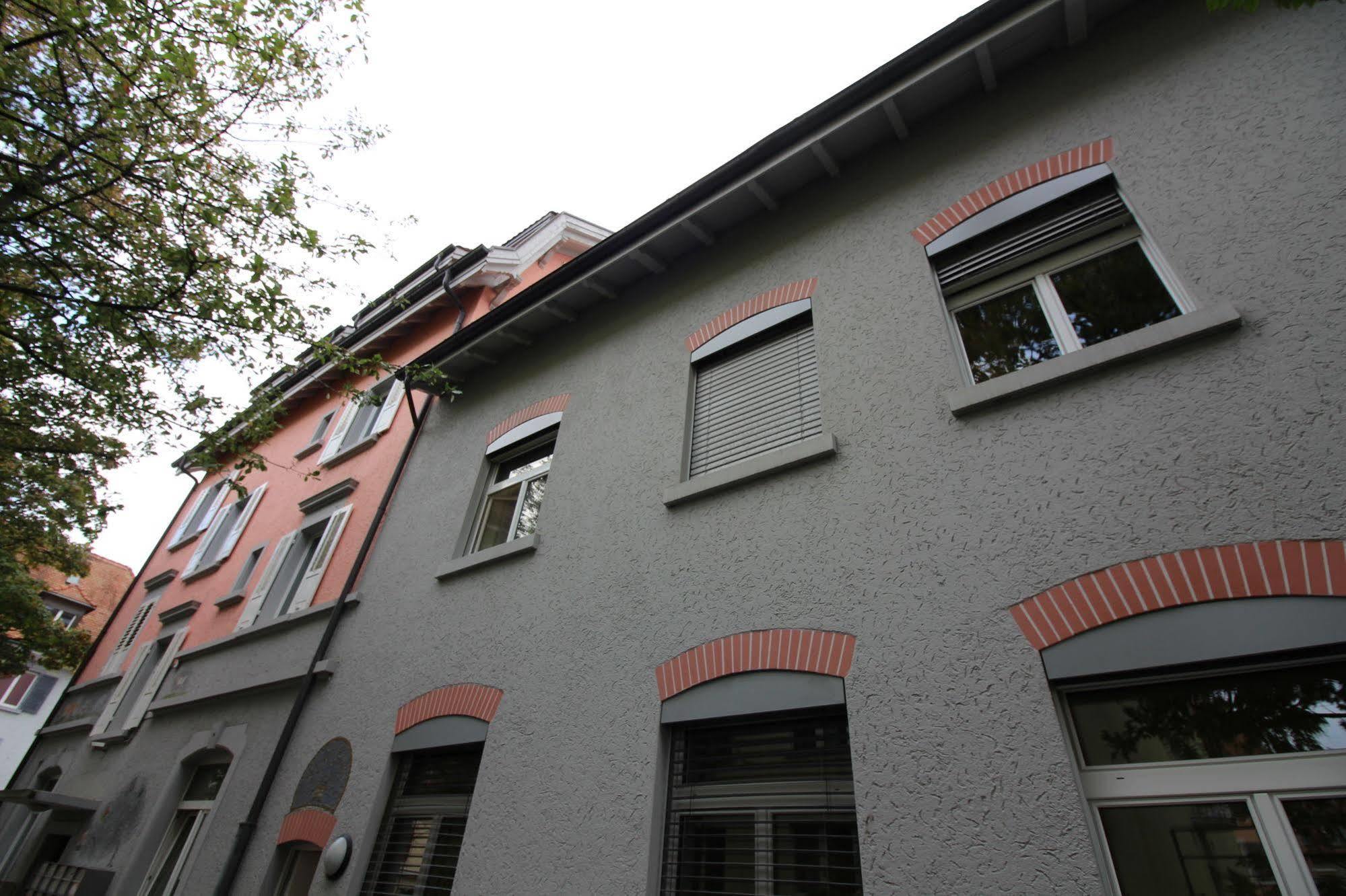 Swiss Star Oerlikon Apartment