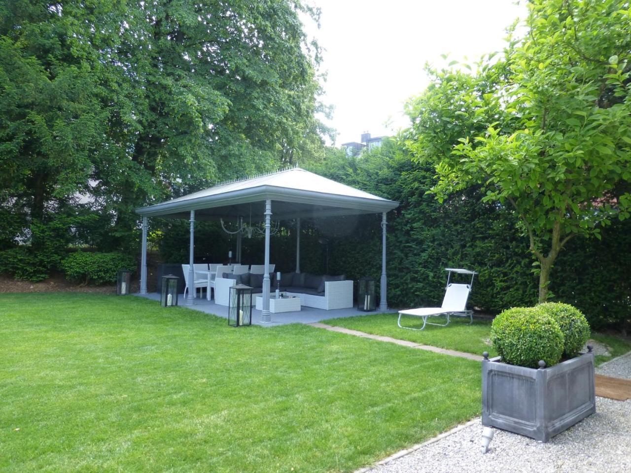 Entire Villa, Your Private Luxury Escape With In House Staff Villa *