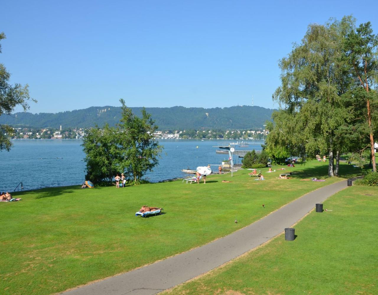 Guest house City Lakeside
