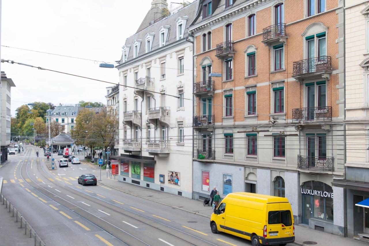 Apartment Hitrental Kreuzplatz Apartments *