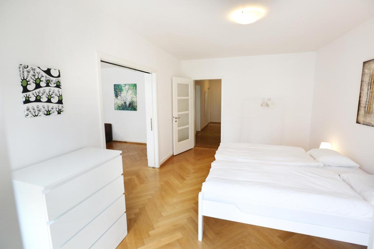 City Center At University Apartment *