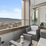 Luxury Business Penthouse Near Mainstation Zuerich