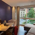 Zurich 250Sqm High End Residence With Ac & Parking