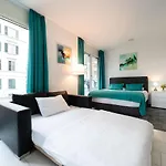 Iq130 Apartment Hotel