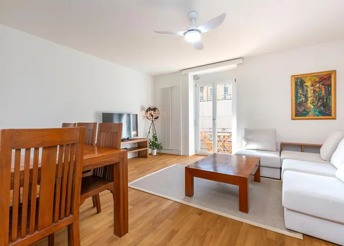 Kaya Zurich Apartment 2B