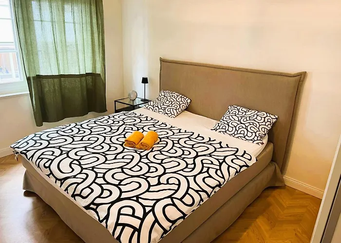 3 Room Old Town Flat, Munster - Self Checkin - New