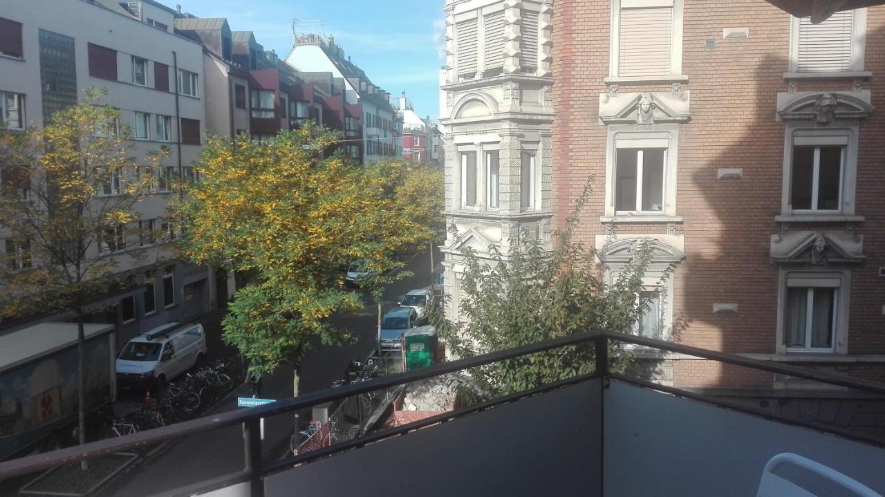Homestay 2comfort Bedrooms 5min Walk From Main Station Zurich