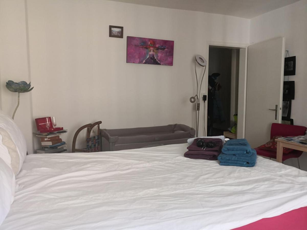 Homestay 2comfort Bedrooms 5min Walk From Main Station *