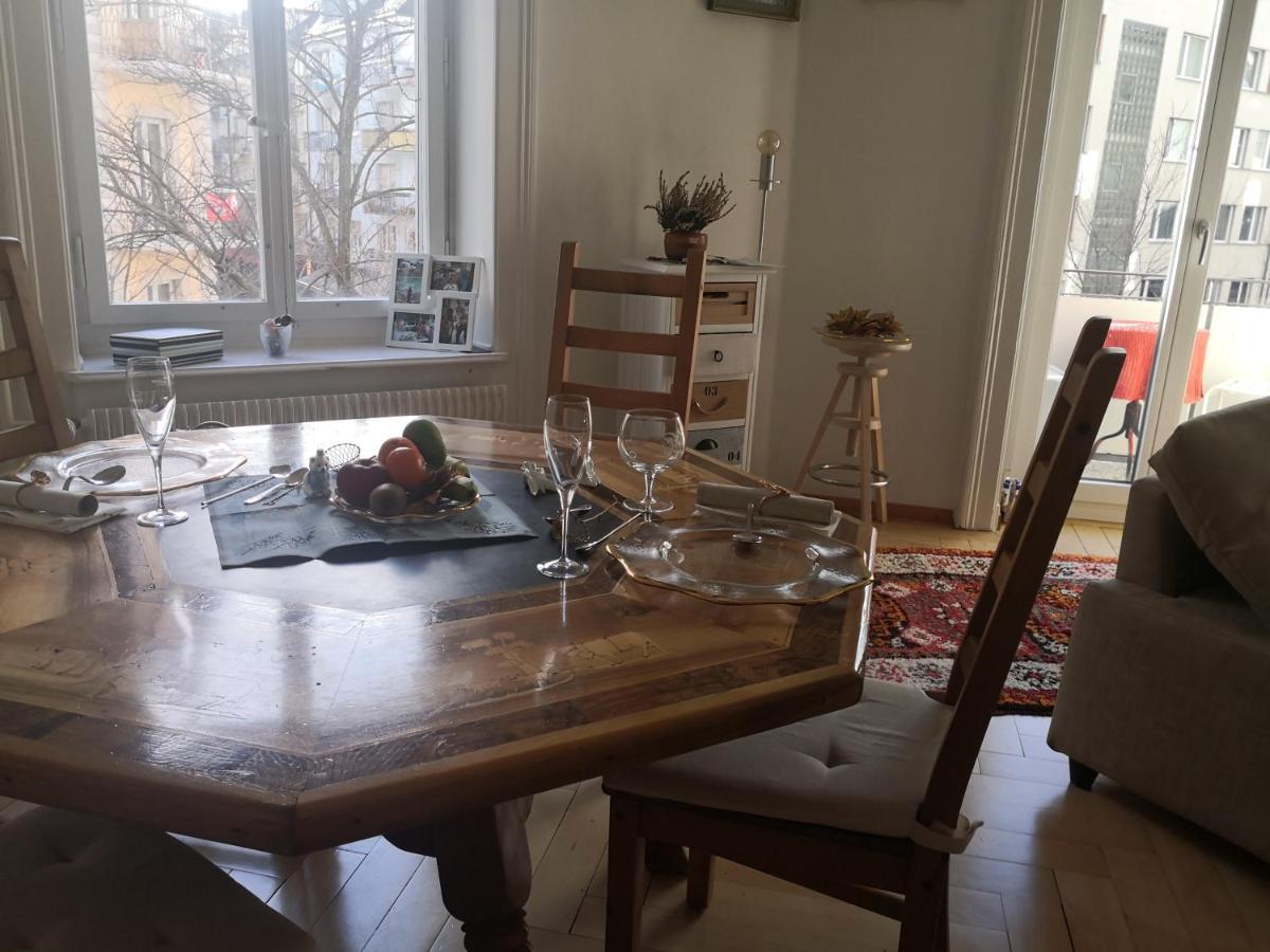 2comfort Bedrooms 5min Walk From Main Station Homestay