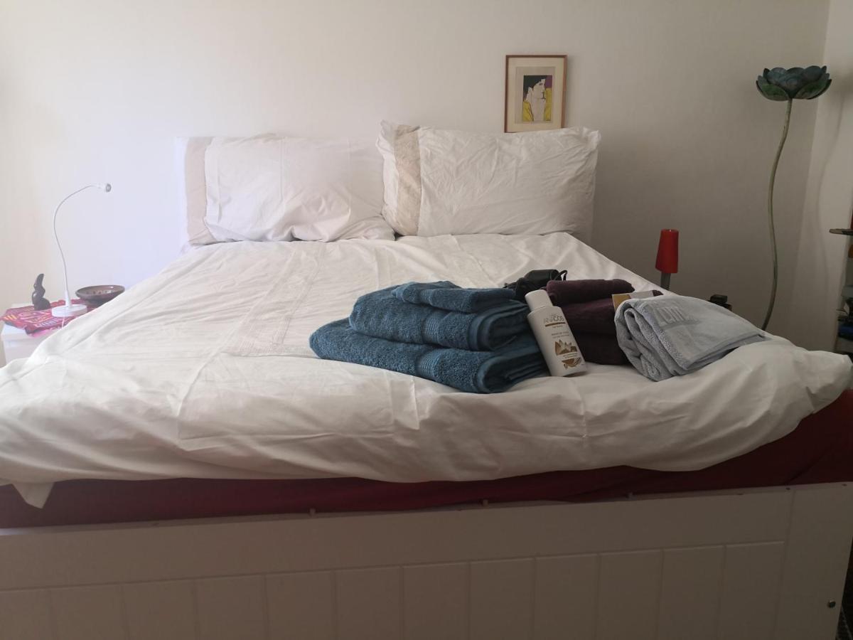 2comfort Bedrooms 5min Walk From Main Station Homestay *