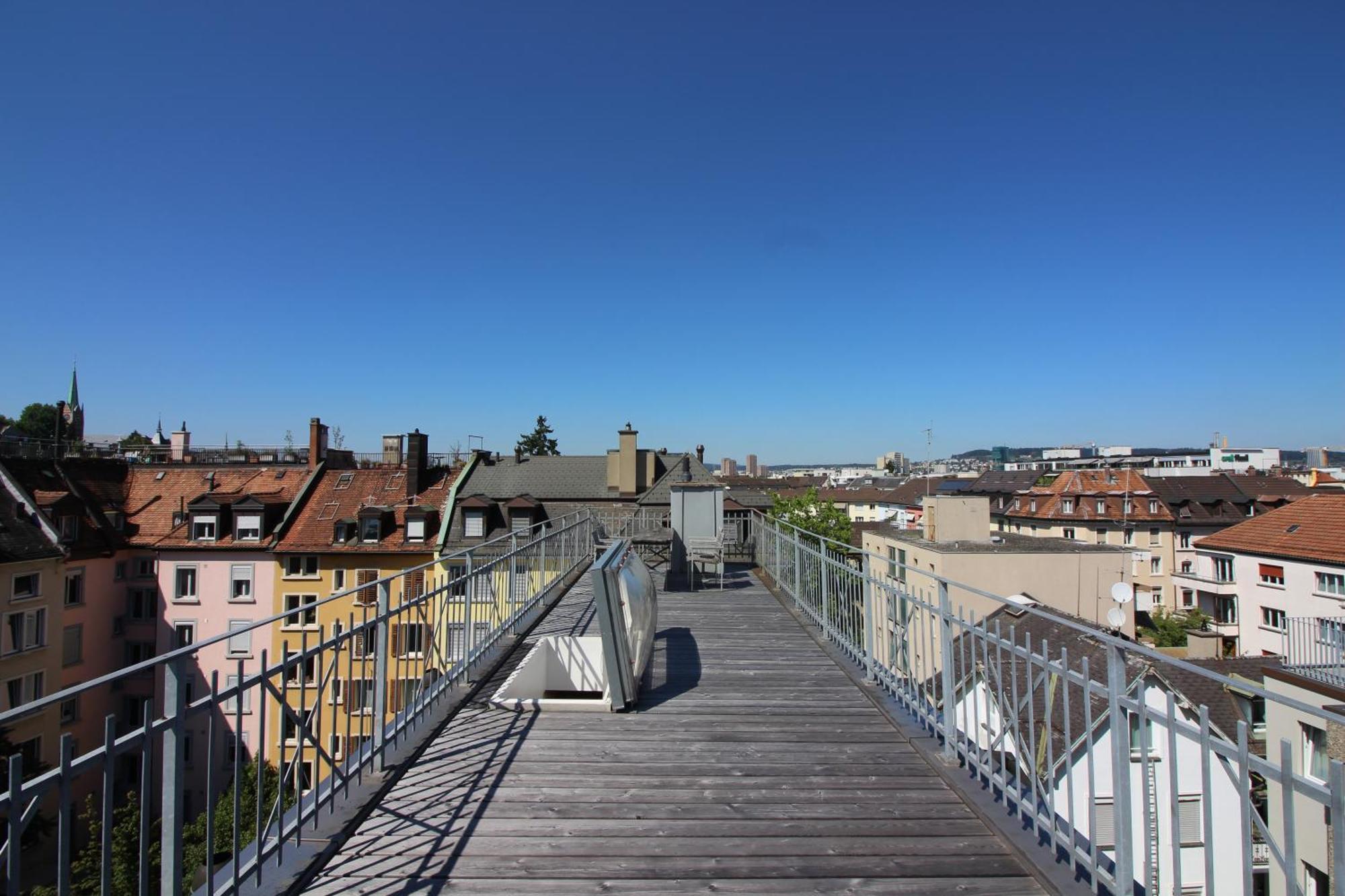Apartment Swiss Star Sihlfeld - Self Check-in Zurich
