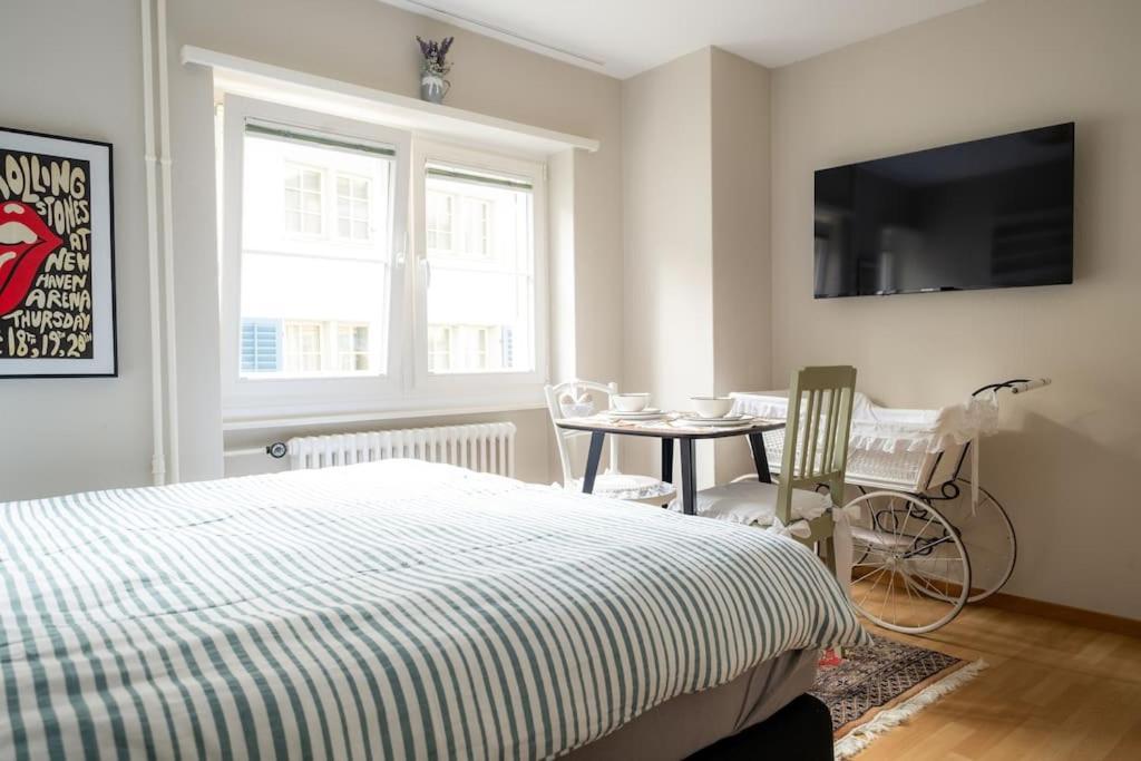 Im Herzen Der Zuercher Altstadt Apartment