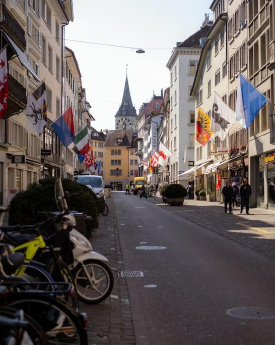Apartment Im Herzen Der Zuercher Altstadt