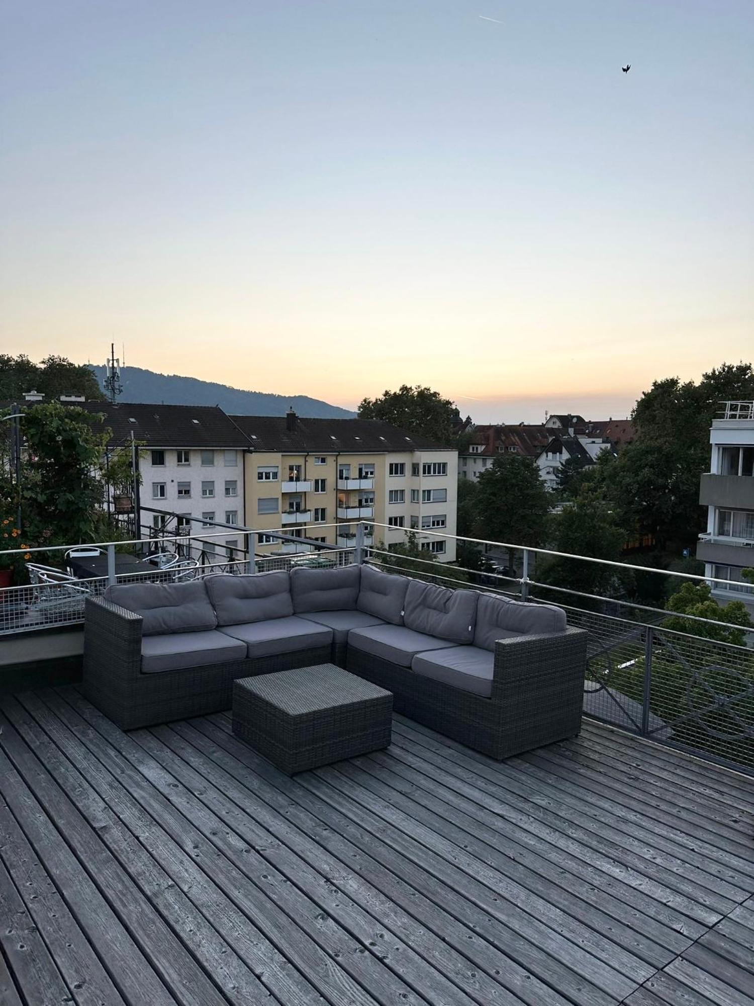 Apartment Cozy With Rooftop
