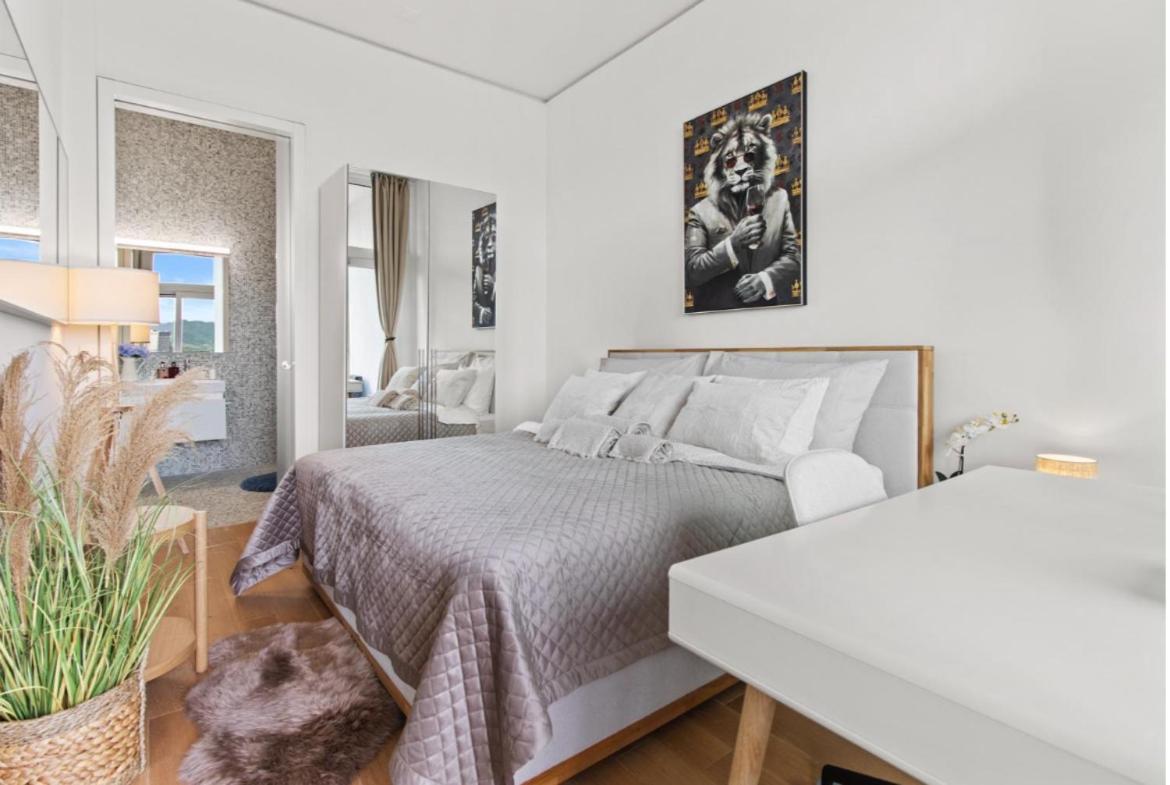 Apartment Luxury Business Penthouse Near Mainstation *