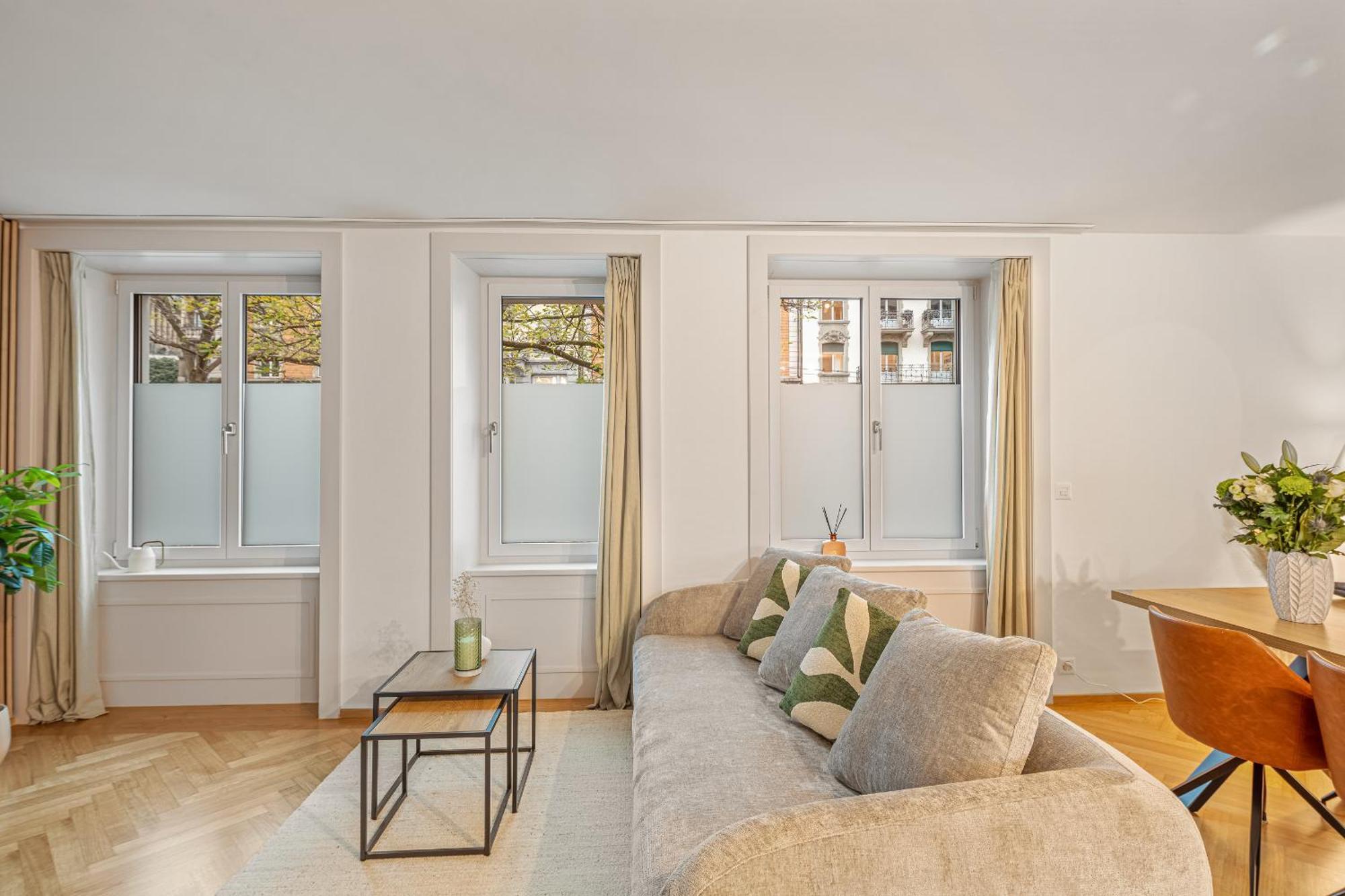 Im Stadtzentrum Gelegenes Mit Kingsize Bed Apartment