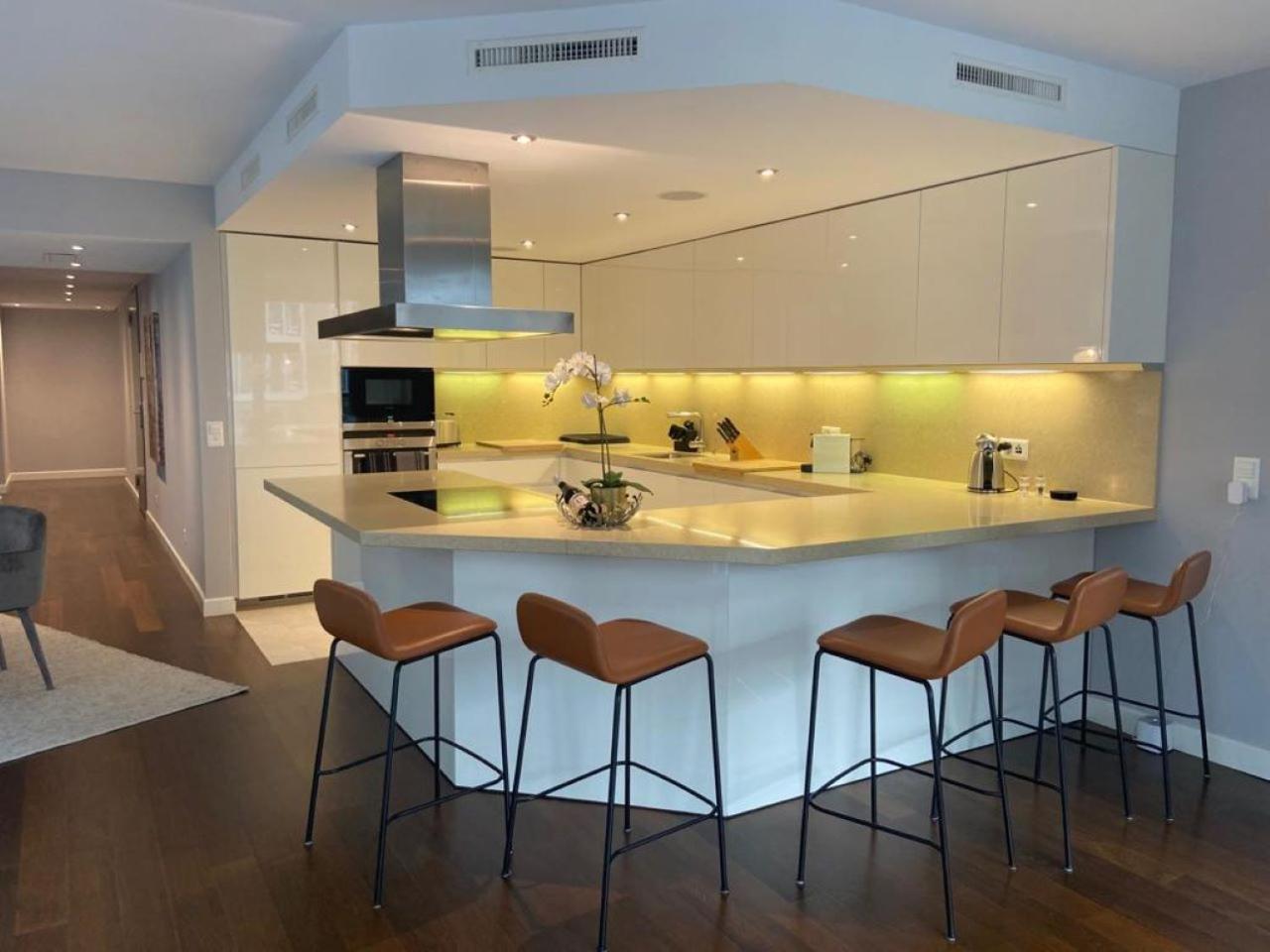 250sqm High End With Ac & Parking * Zurich