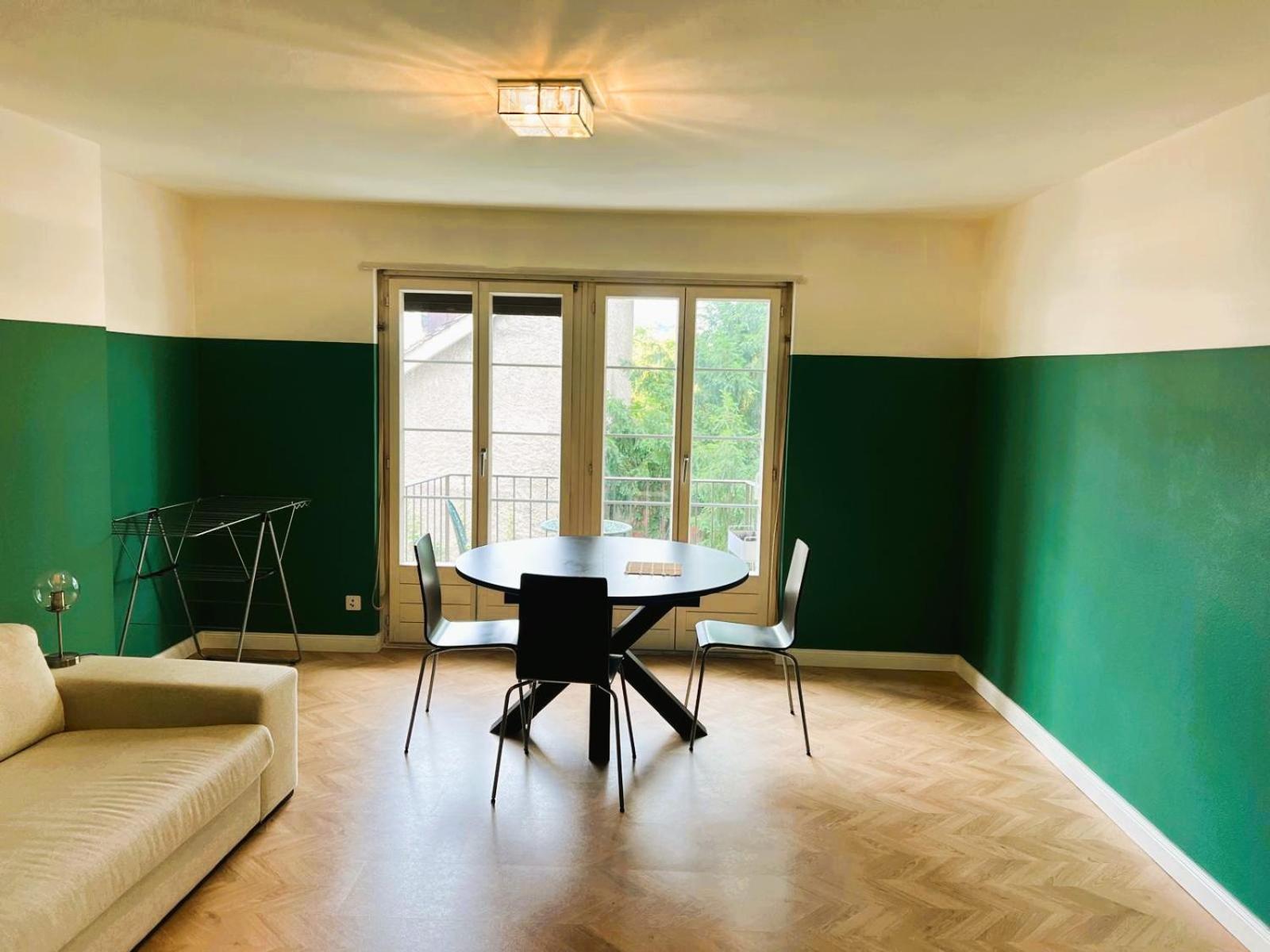 3 Old Town Flat, Munster - Self Checkin - New Apartment *