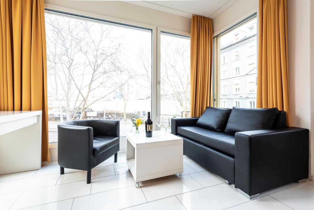 Iq130 Zurich