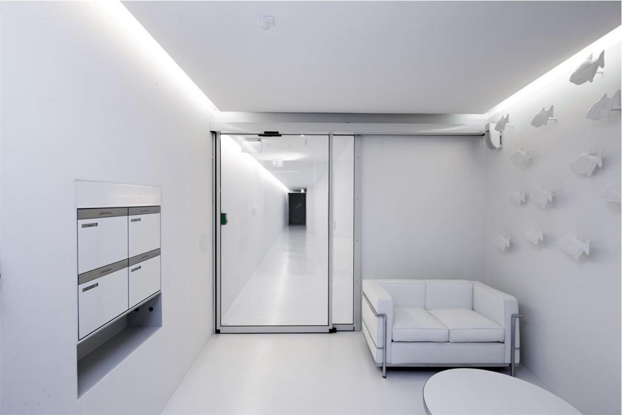 Apartment White Riviera House *