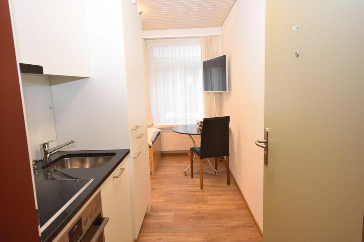 Apartment Cozy Near Main Station - Color 2 Zurich
