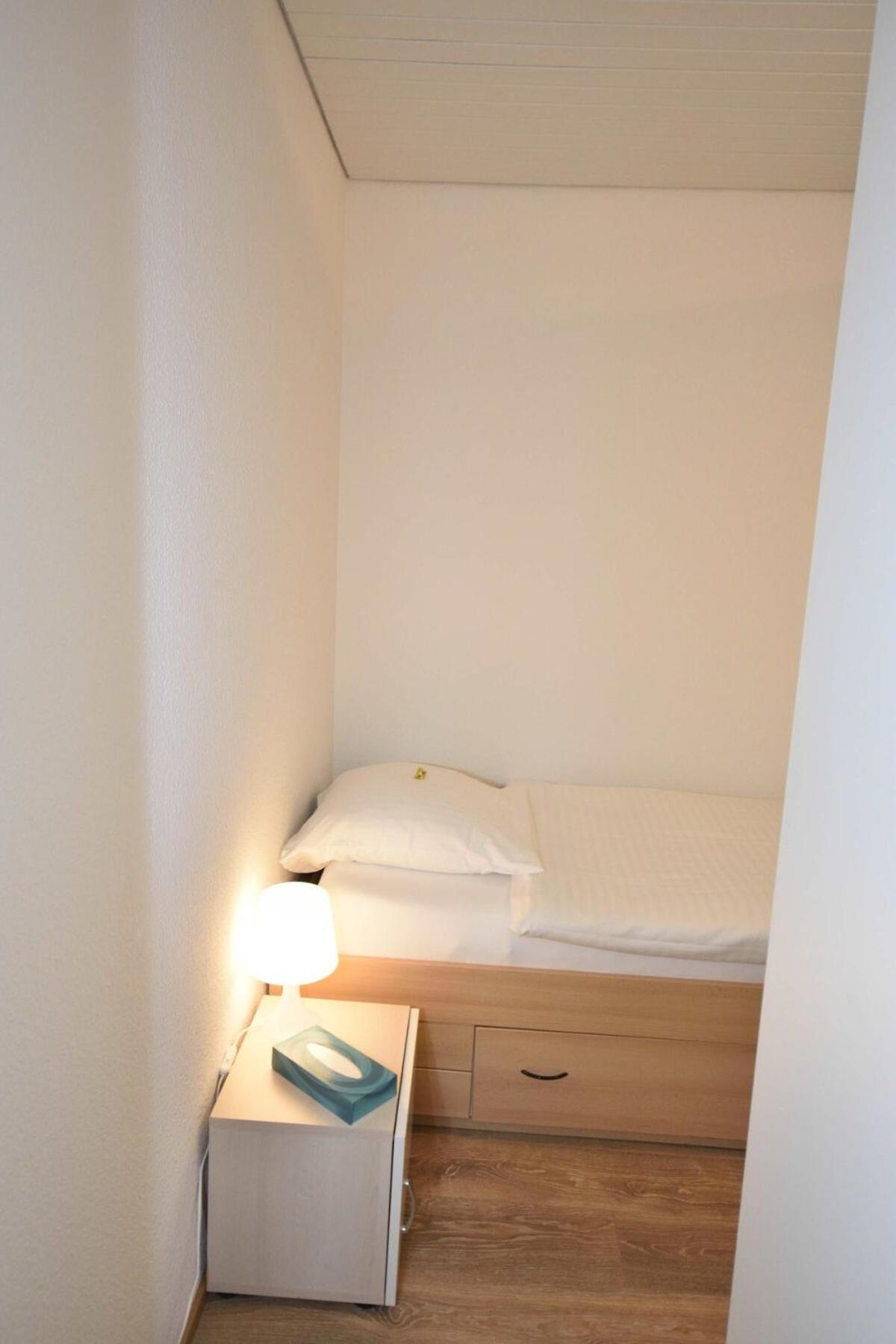 Apartment Cozy Near Main Station - Color 2