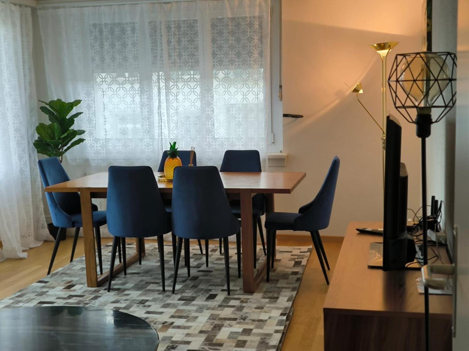 In West-eichbuehlstr 62-66 Zurich