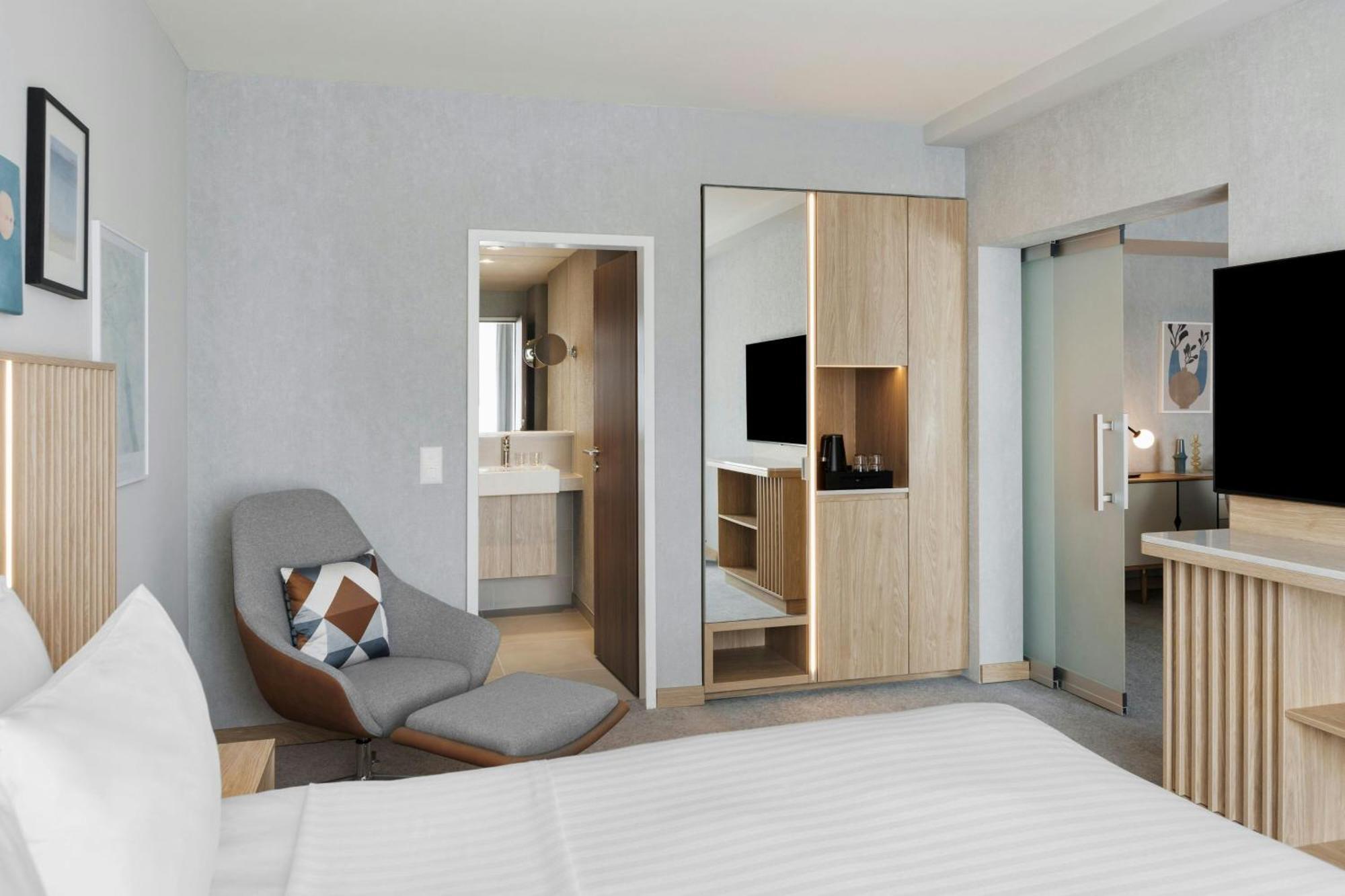 Hotel Courtyard By Marriott North