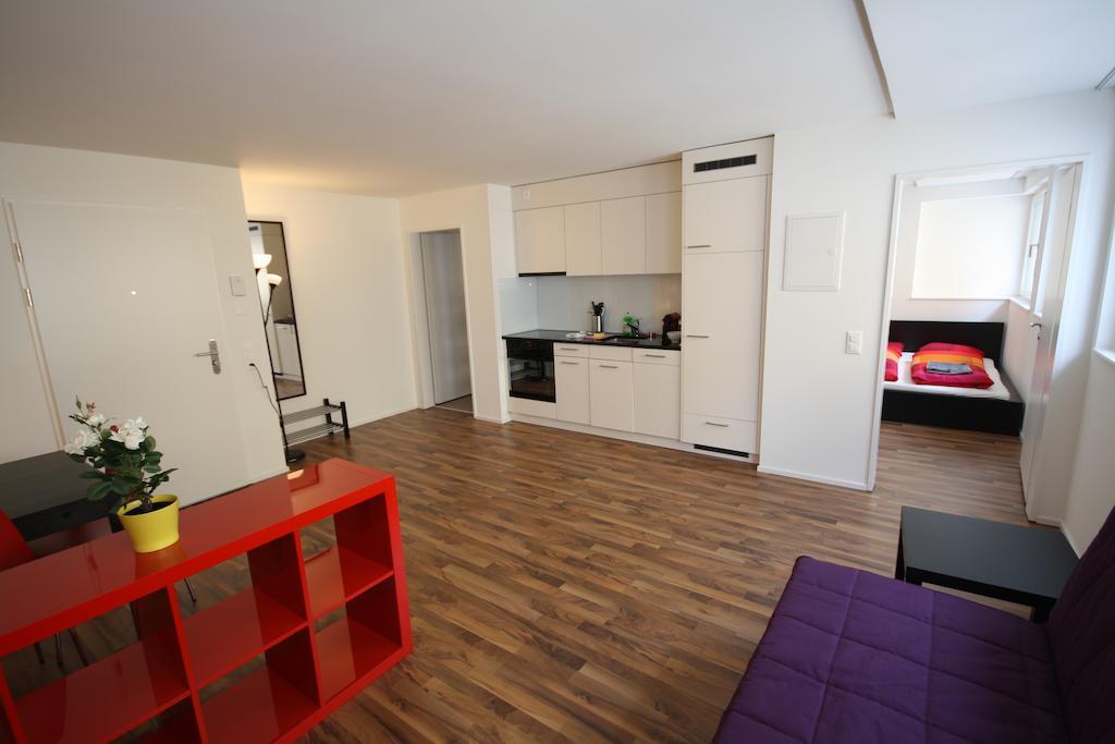 Hitrental Badenerstrasse Apartment