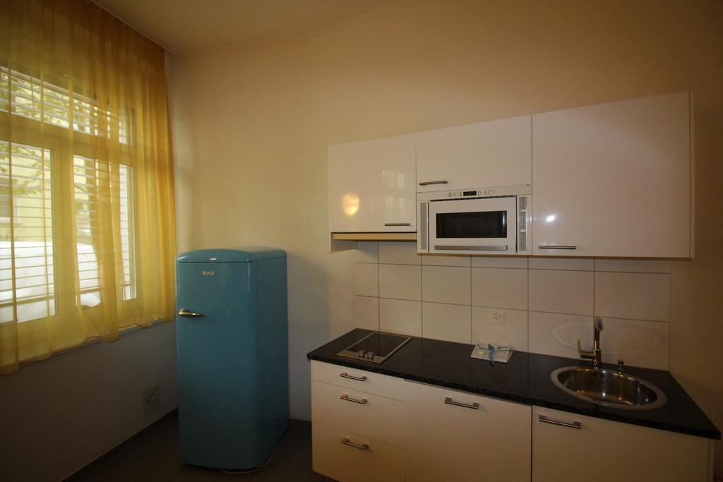 Swiss Star Oerlikon Apartment