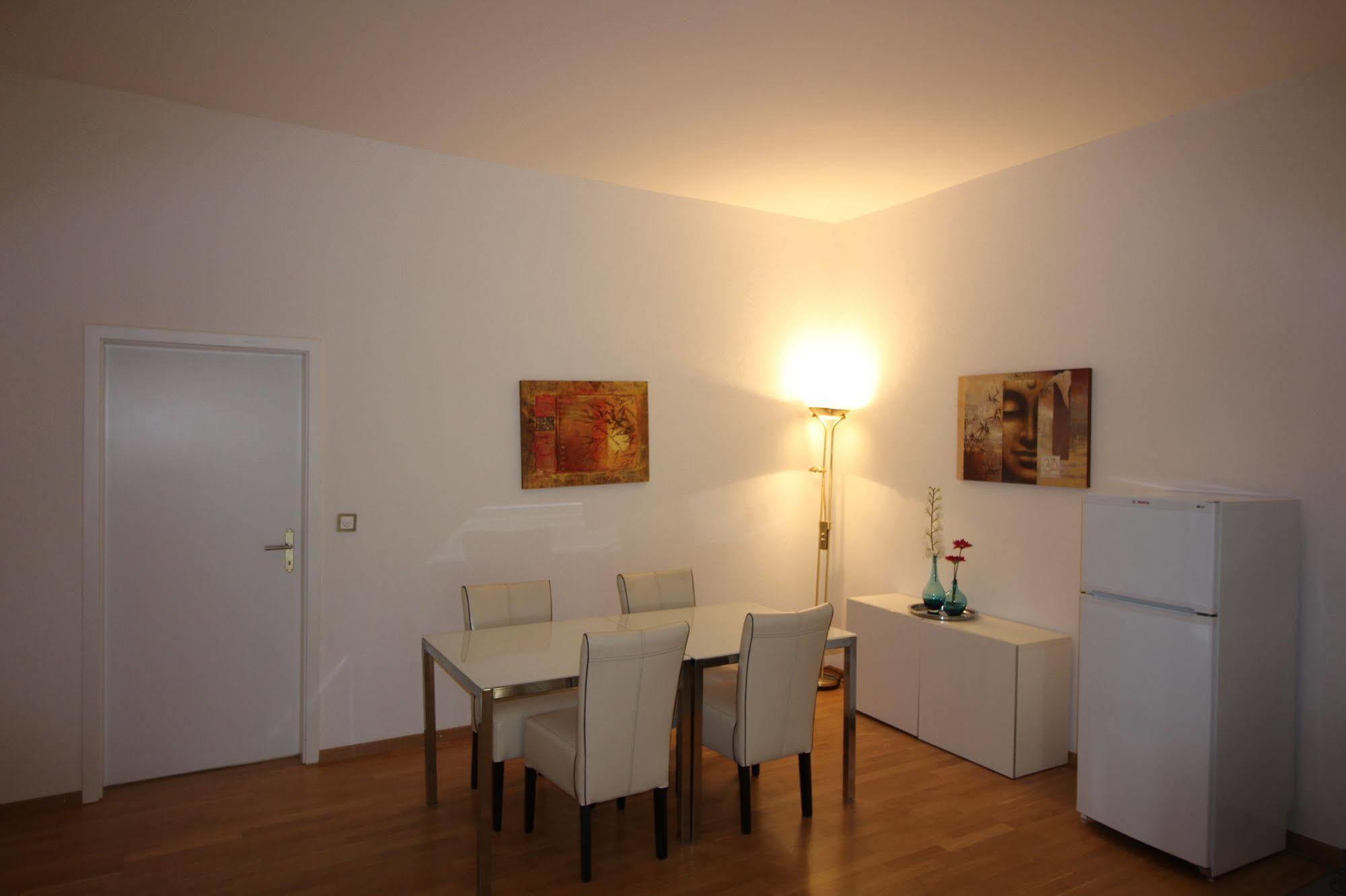 Swiss Star Oerlikon Apartment *